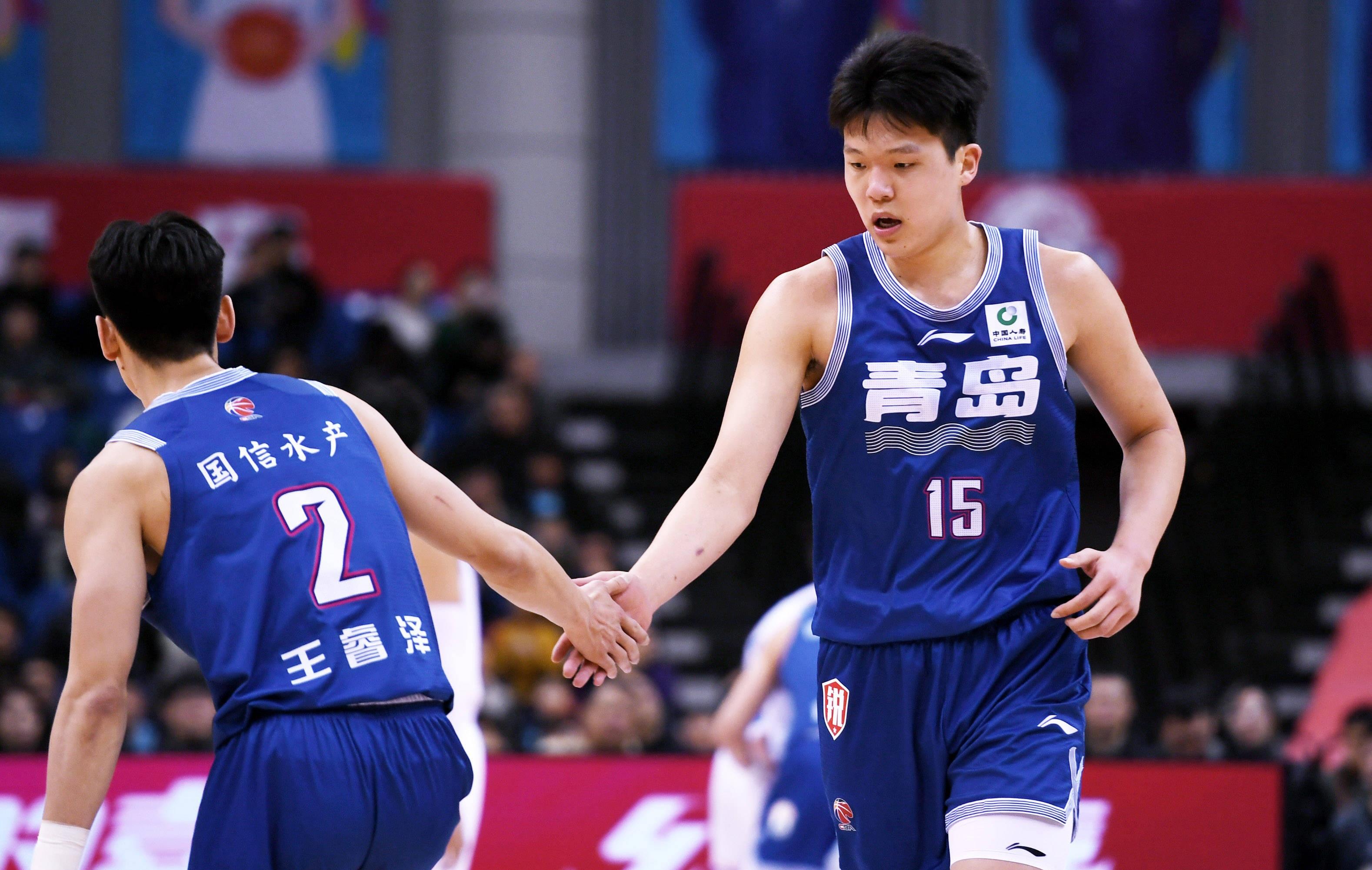 清晨CBA常规赛传出新动向；广厦男篮状态回暖；管理层表态——压力陡增；数据趋势出现新变化(广厦男篮对阵山东男篮)